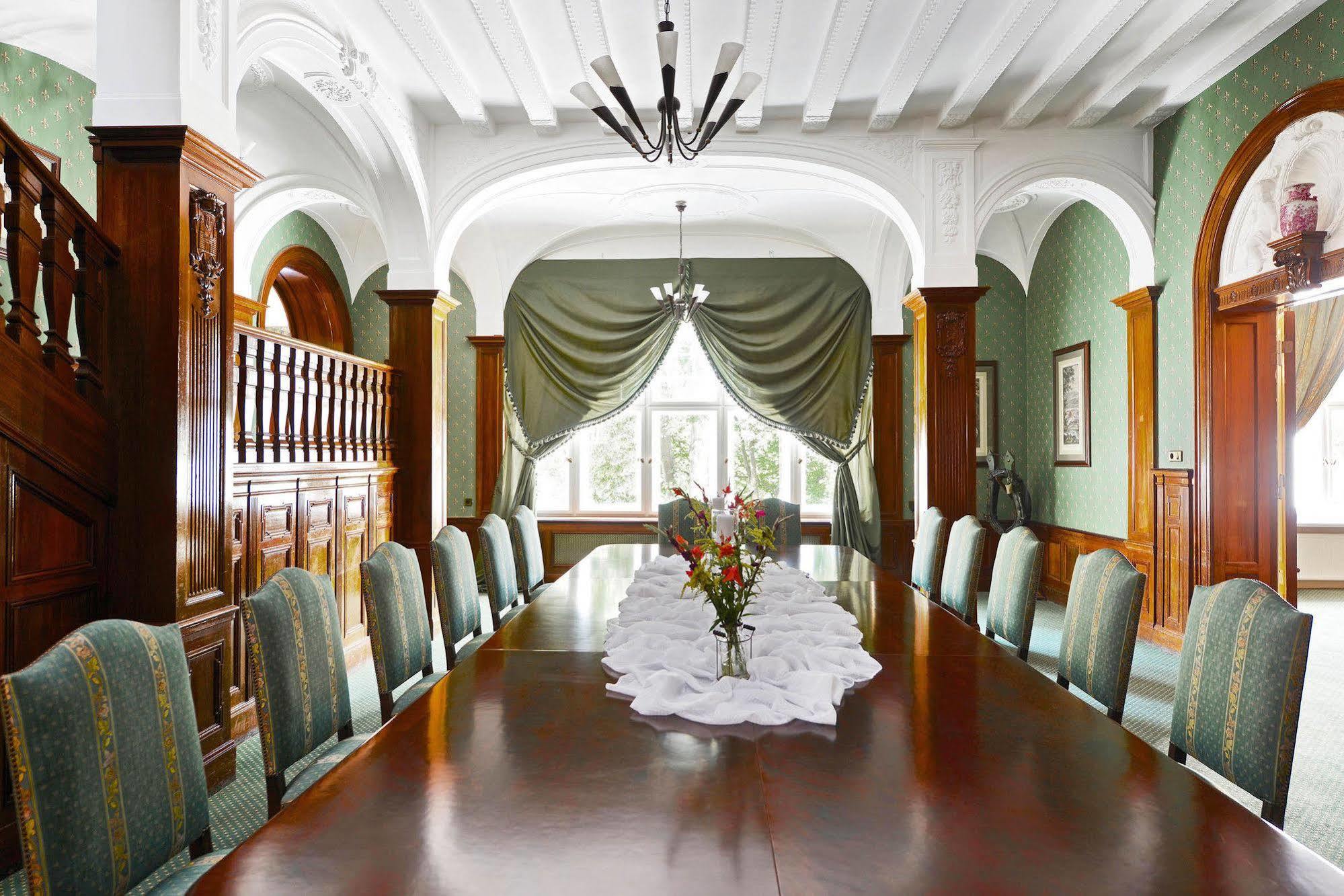 Schlosshotel Villa Westerberge 阿舍尔斯莱本 外观 照片